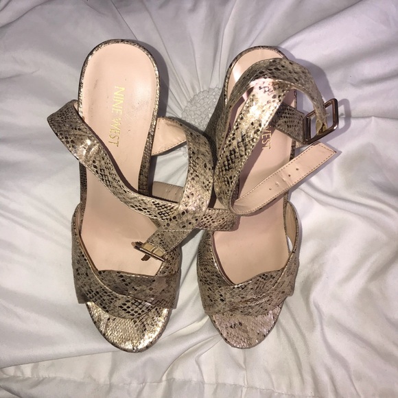 Nine West Snake Print Metallc Wedges - Picture 6 of 6